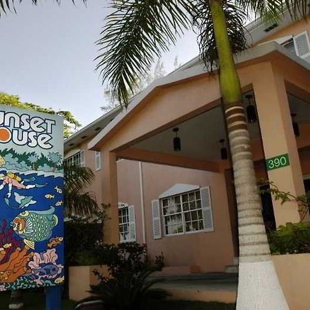 Sunset House George Town Exterior foto